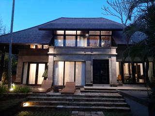 The Royal Beach Seminyak Bali - Seminyak - 3