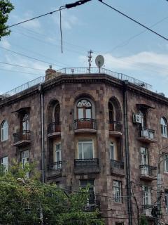 hotelise I Broadway Apartment - Yerevan - 6