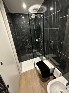 Black & White Luxury Rooms - Bari - 7