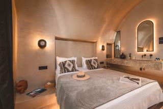 Legends in Town, by Mykonos High - 3