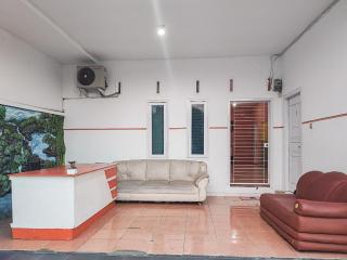 Reddoorz Syariah Near Kantor Gubernur Jambi - Jambi - 1