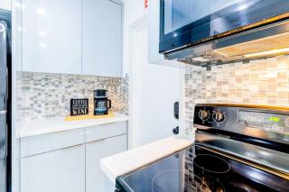 Angies-10 Min Beach-10 People-Terrace-Families - 2