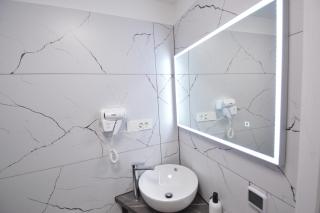 K rooms old town self check in - Zadar - 4