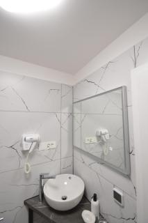 K rooms old town self check in - 1