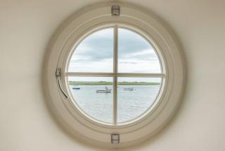 Quay View - 5
