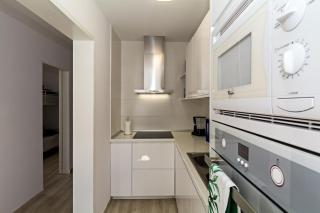2BR Terrace Home - 10 min walk to the Beach - 5