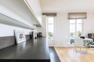 Central&Spacious 2BD Apart for 4 in Champs Elysées - Paris - 2
