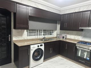 After 5 Apartment 2 3 spacious en-suite bedrooms - Freetown - 1