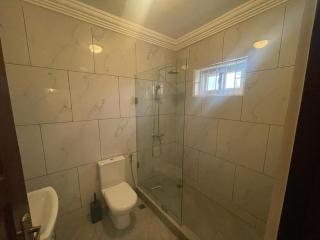 After 5 Apartment 1- 3 spacious en-suite bedrooms - Freetown - 6