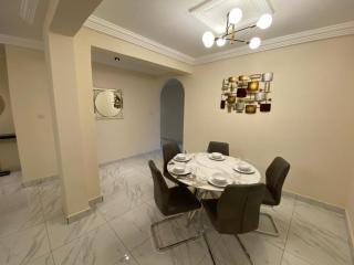 After 5 Apartment 1- 3 spacious en-suite bedrooms - Freetown - 1