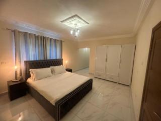 After 5 Apartment 1- 3 spacious en-suite bedrooms - Freetown - 8