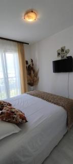 Royal Apartment Bar - 6