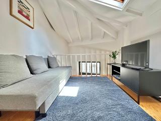 YOUROPO - Typical House - 0