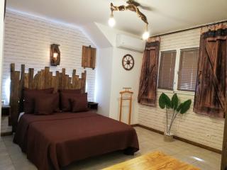 Studio 19 cosy avec jacuzzi et jardinet privatifs - Draguignan - 0
