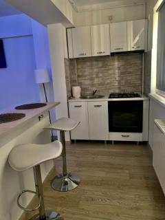 Black&White Suites - Craiova - 3