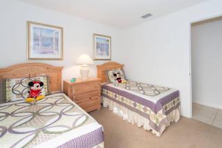 Affordable Disney Getaway with Private Pool - Kissimmee - 4
