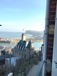 Vue panoramique sur la mer et les falaises - Le Tréport - 2