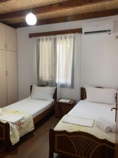 NoMad House-entire house at your disposal,4 guests - Berat - 3