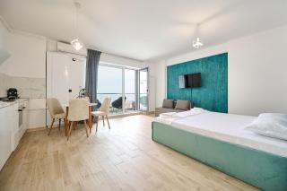 AquaWaves - Infinity Pool & Spa Resort - Mamaia Sat/Năvodari - 2