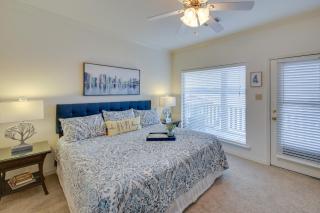 Lake-View Balcony Hot Springs Penthouse! - 1