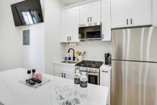Modern New Orleans Studio on Bourbon Street! - 1