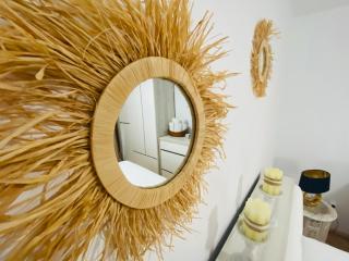 Home away - Chic and Cozy Apartment - Constanţa - 0