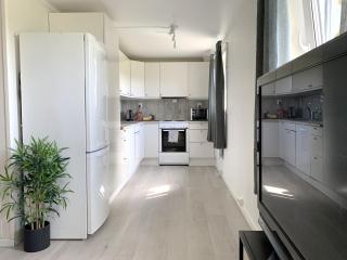Moderne og familievennlig sokkelleilighet for opptil 6 personer, Gratis parkering & elbillading - 9