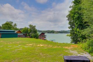 Lakefront Home with Hot Tub - 15 Mi to Dollywood! - Sevierville - 9