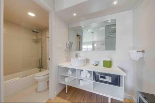 Travel Lodge by Wyndham 10 min from Disney - Kissimmee - 3