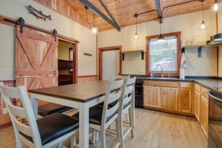 Lakefront Bull Shoals Cabin Rental Pets Welcome! - Bull Shoals - 1