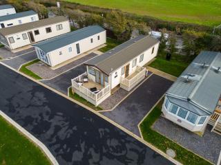 Althea, White Horse, Seal Bay Resort - Selsey - 0