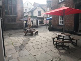 The Commercial Bar & Hotel - Chester - 9