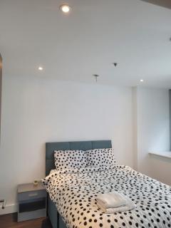 2BR Chic London Sleep 9 BP7 - 9