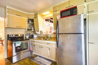 1 Mi to Madeira Beach Getaway with Patio and Grill - 9