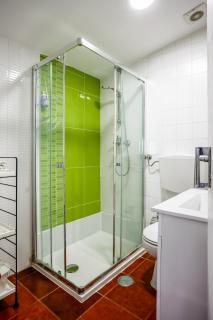 Cozy 3 Bedroom Apt in lively Bairro Alto - Lissabon - 2