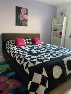 River Bay Apartment Free Parking - Sarajevo - 4