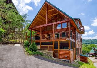 ERN841 - SWEET FEET RETREAT - LOCATION, LOCATION, AND PRIVATE INDOOR POOL! cabin - 7