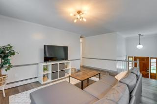 Pasadena Hideaway with Game Room and Fire Pit! - 5