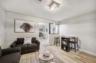 Macon Cottage with Porch - 2 Mi to Downtown! - Macon - 4
