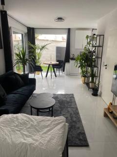Stilvolle 1-Zimmer Wohnung mit Terasse nahe Therme und Prezero Arena - Sinsheim - 7