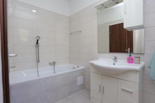 Family friendly house with a swimming pool Kastel Stafilic, Kastela - 21263 - 3