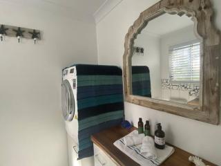 Mission Dreaming - 1 Bedroom Cottage - South Mission Beach - 1