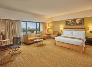 Holiday Inn & Suites Makati by IHG - Manila - 8