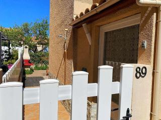 Maison PMR avec Terrasse, Clim et Parking à 900m de la Mer - 4 Couchages - FR-1-229-872 - 9