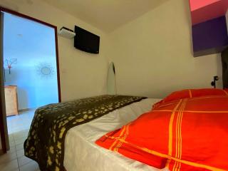 Maison PMR avec Terrasse, Clim et Parking à 900m de la Mer - 4 Couchages - FR-1-229-872 - Gruissan - 2