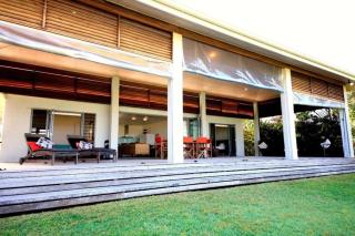 Tropika - Absolute Beachfront - Mission Beach - 1