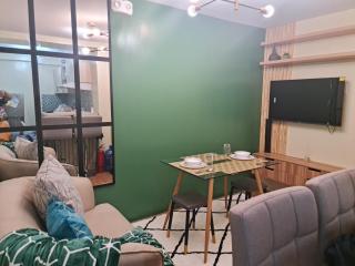 Cozy 2 bedroom Condo in Davao near Airport with balcony - Davao - 0