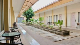 El Malik hotel Sumenep - 1