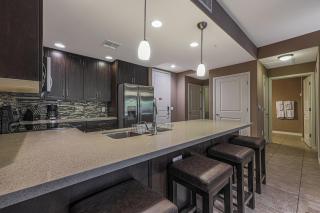 Villa Toscana condo - Phoenix - 3