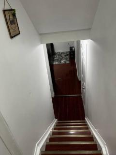 1 bedroom apartment w/Wifi and private entrance - 2